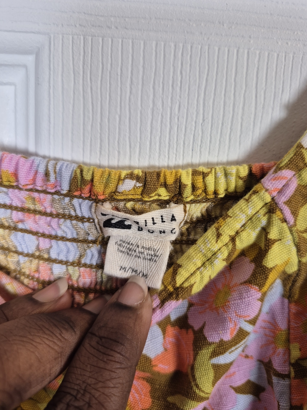 Billabong Paradise Puff Sleeve Floral Mini Dress Size Medium Yellow Pink Retro - Picture 8 of 9